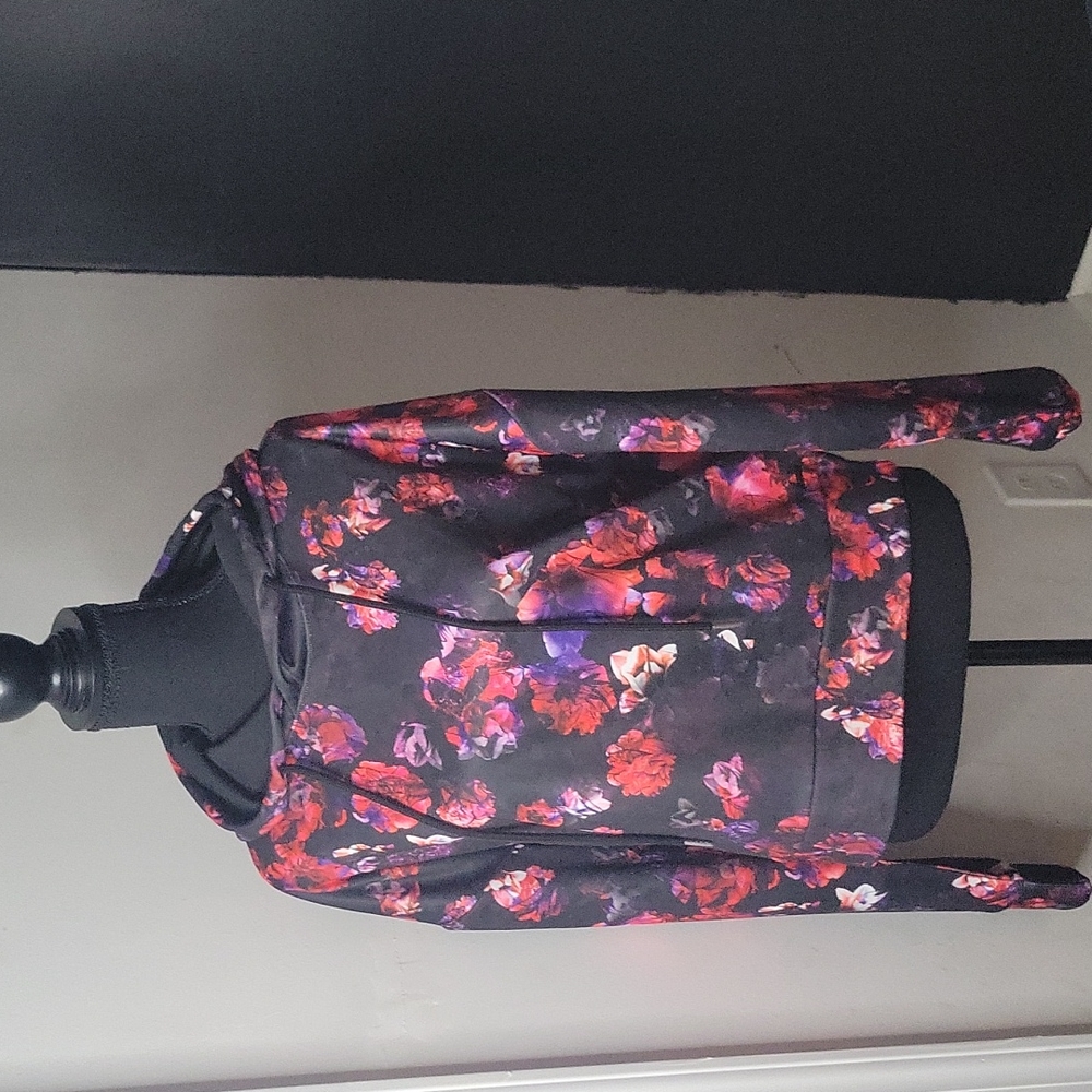 NWT AVIA floral hoodie Size L